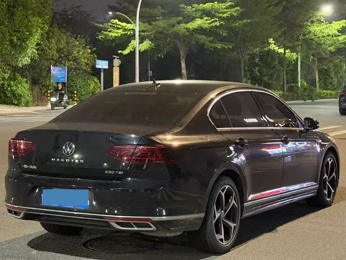 2023 Volkswagen Magotan 2.0T 186HP L4 7DCT,autocango,china used car exporter,china ev exporter,chinese used car exporter,chinese used ev exporter