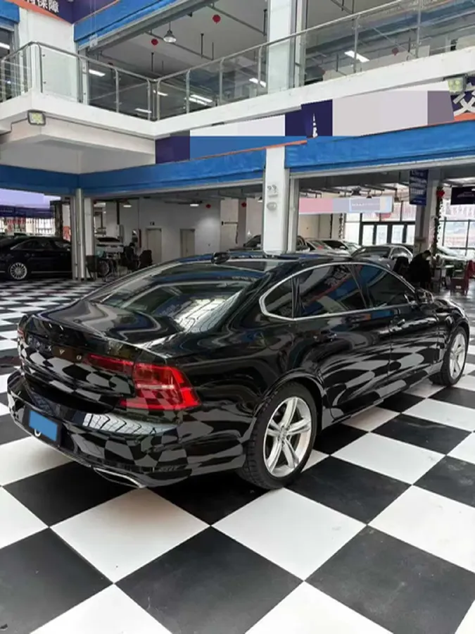 2020 Volvo S90 2.0T 254HP L4 8AT,autocango,china used car exporter,china ev exporter,chinese used car exporter,chinese used ev exporter