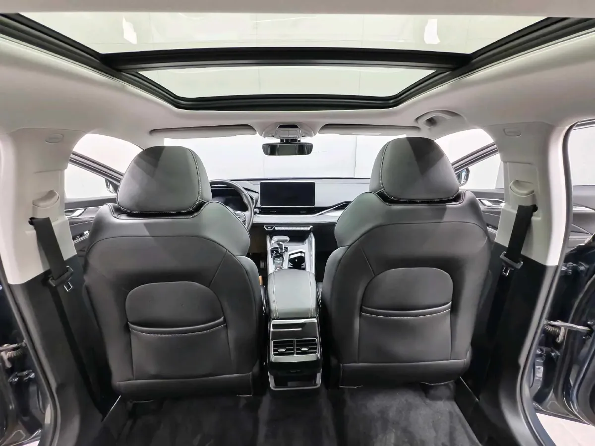 2021 Geely Preface 2.0T 190HP L4 7DCT,autocango,china used car exporter,china ev exporter,chinese used car exporter,chinese used ev exporter