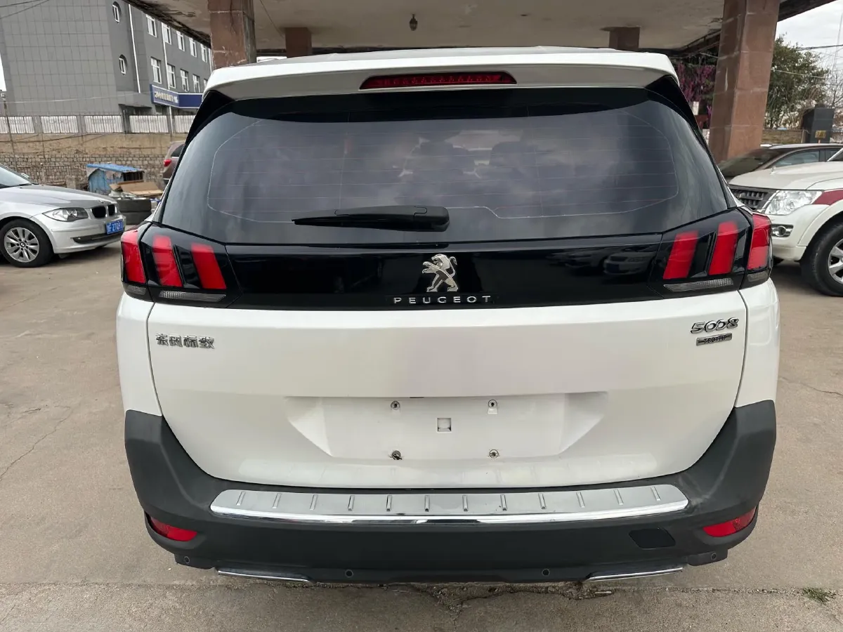 2017 Peugeot 5008 1.8T 204HP L4 6AT,autocango,china used car exporter,china ev exporter,chinese used car exporter,chinese used ev exporter