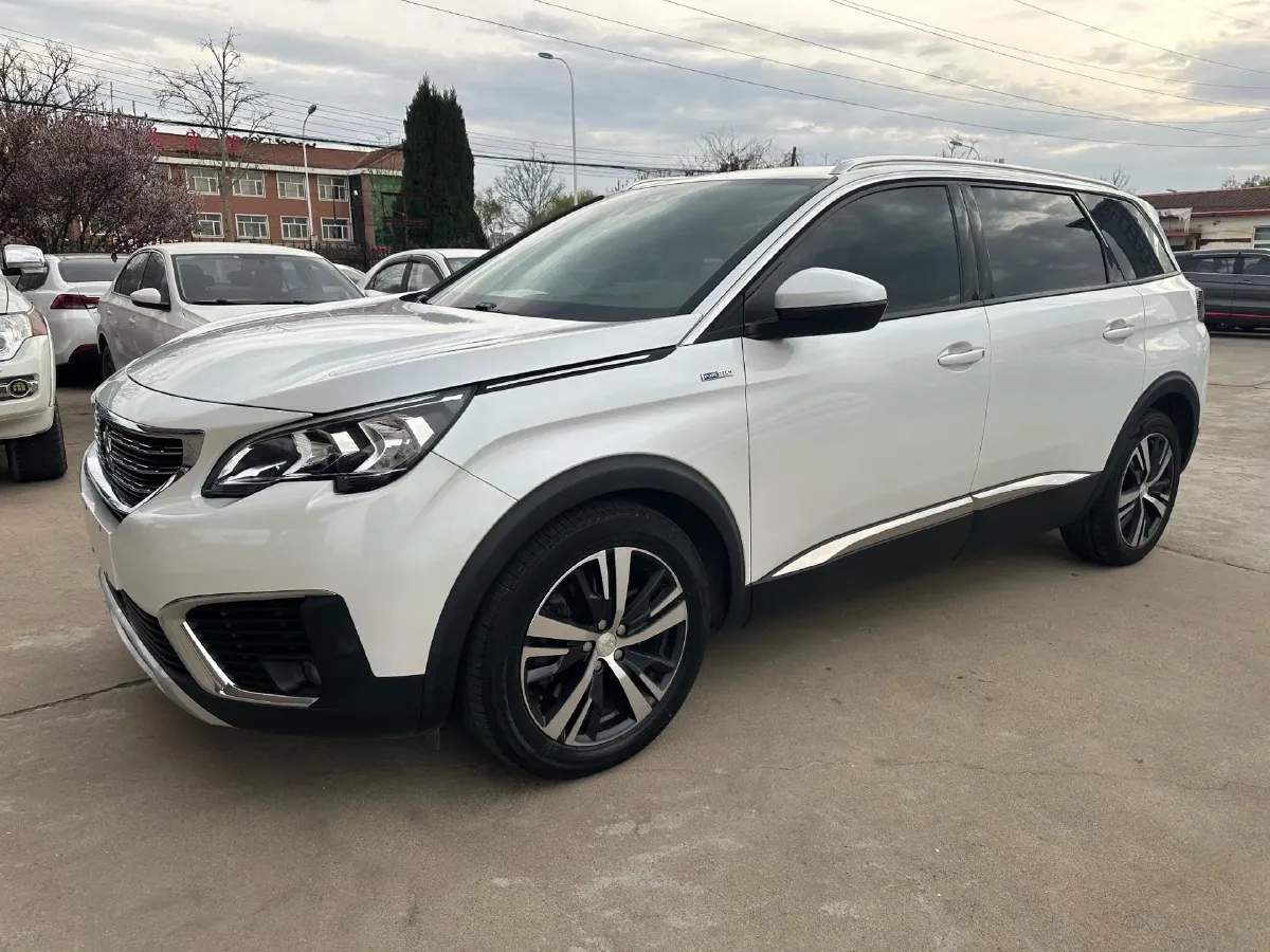 2017 Peugeot 5008 1.8T 204HP L4 6AT,autocango,china used car exporter,china ev exporter,chinese used car exporter,chinese used ev exporter