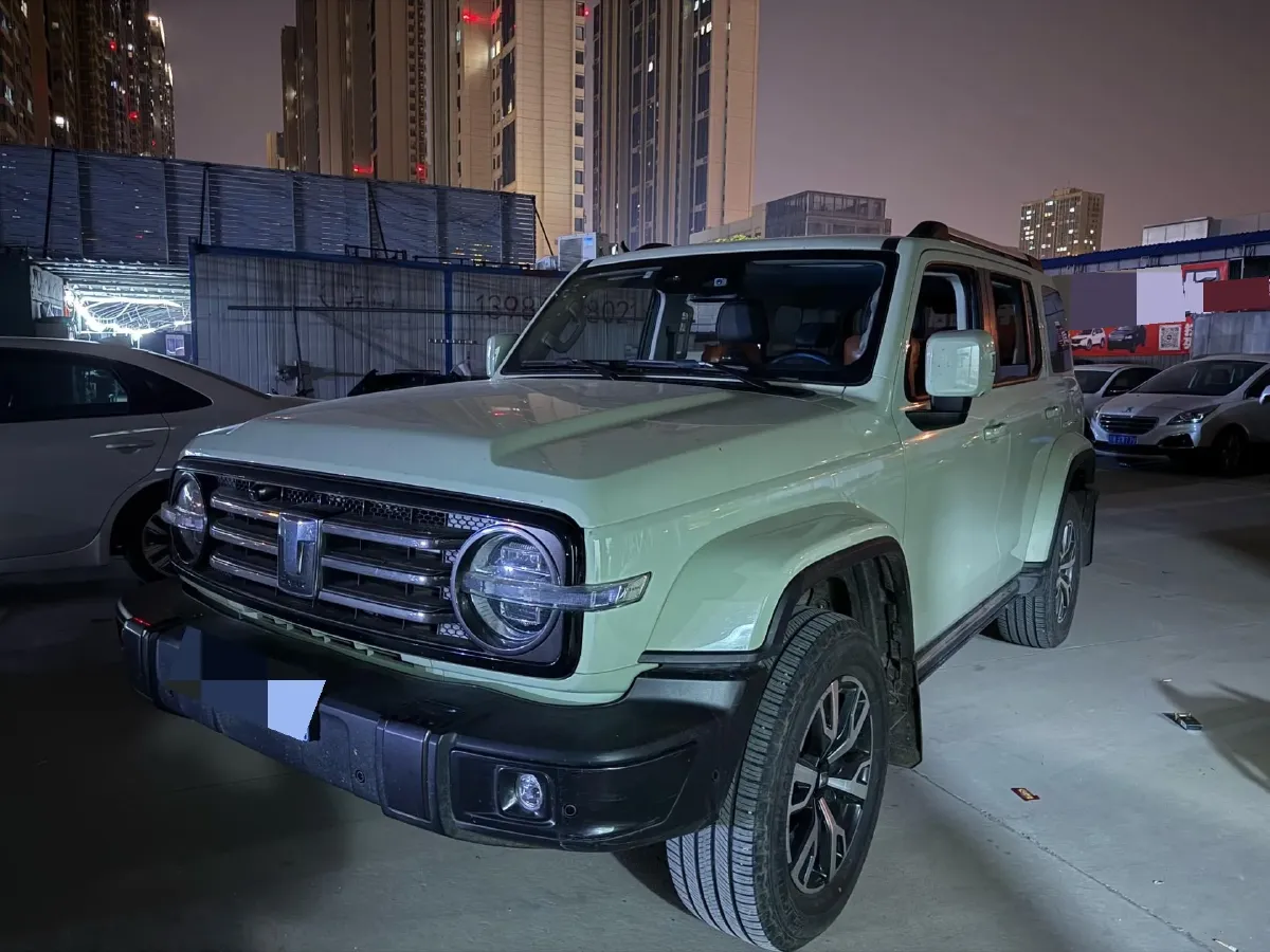 2023 Tank 300 2.0T 227HP L4 8AT,autocango,china used car exporter,china ev exporter,chinese used car exporter,chinese used ev exporter