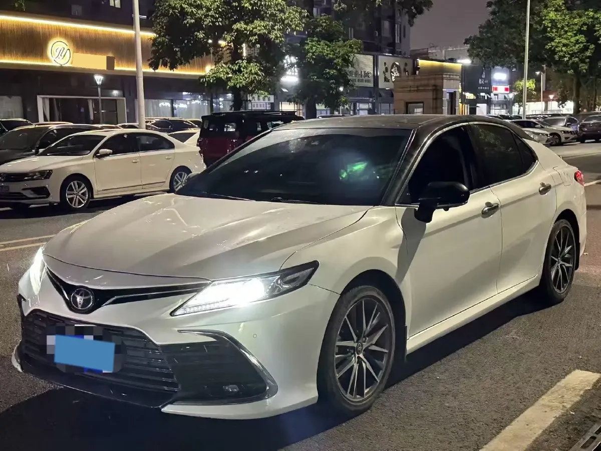 2021 Toyota Camry 2.5L 209HP L4 8AT,autocango,china used car exporter,china ev exporter,chinese used car exporter,chinese used ev exporter