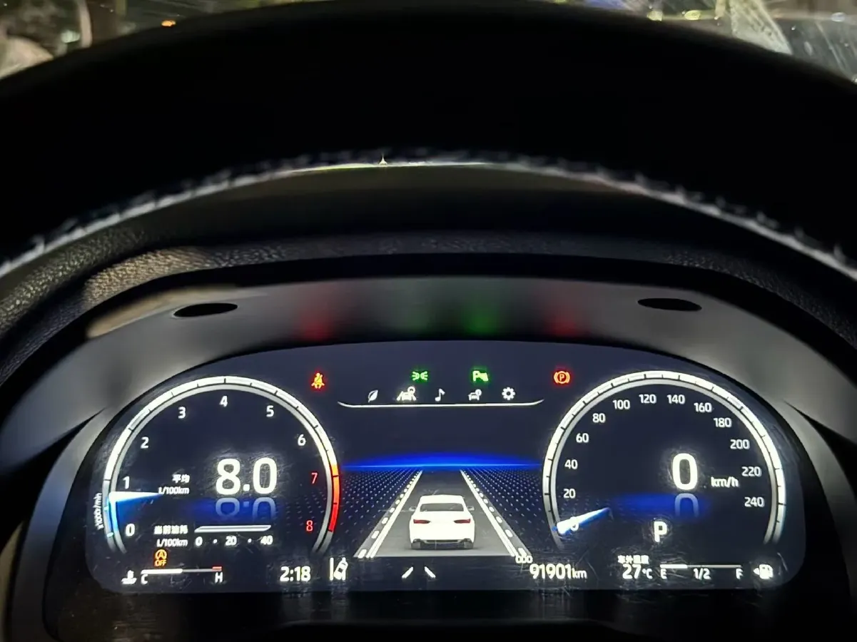 2021 Toyota Camry 2.5L 209HP L4 8AT,autocango,china used car exporter,china ev exporter,chinese used car exporter,chinese used ev exporter