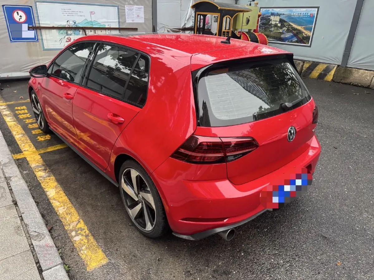2018 Volkswagen GolfGTI 2.0T 220HP L4 7DCT,autocango,china used car exporter,china ev exporter,chinese used car exporter,chinese used ev exporter
