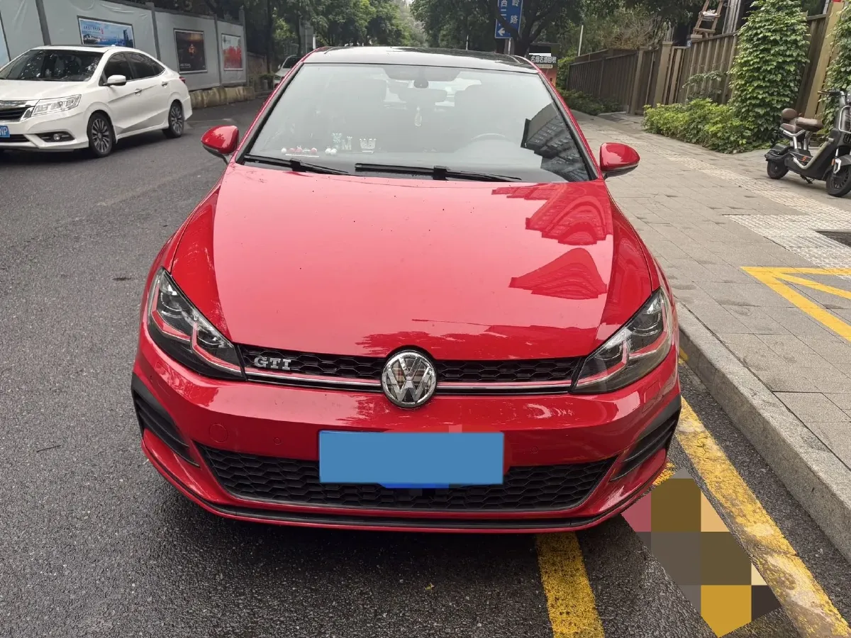 2018 Volkswagen GolfGTI 2.0T 220HP L4 7DCT,autocango,china used car exporter,china ev exporter,chinese used car exporter,chinese used ev exporter