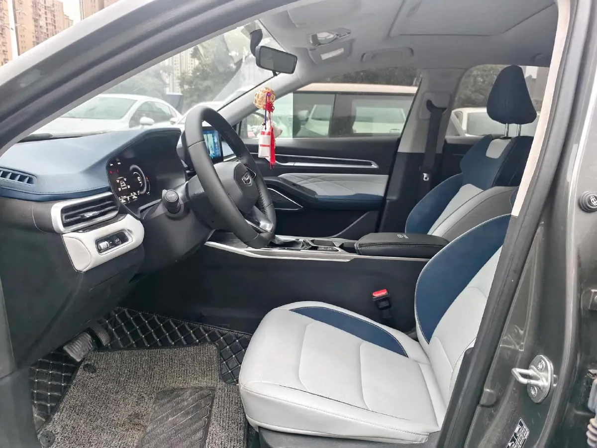 2022 Geely Emgrand 1.5L 114HP L4 CVT,autocango,china used car exporter,china ev exporter,chinese used car exporter,chinese used ev exporter