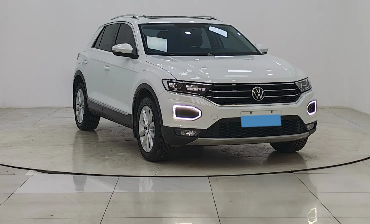 2021 Volkswagen T-Roc 1.4T 150HP L4 7DCT,autocango,china used car exporter,china ev exporter,chinese used car exporter,chinese used ev exporter