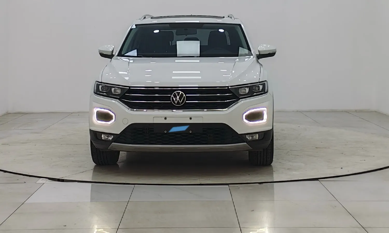2021 Volkswagen T-Roc 1.4T 150HP L4 7DCT,autocango,china used car exporter,china ev exporter,chinese used car exporter,chinese used ev exporter
