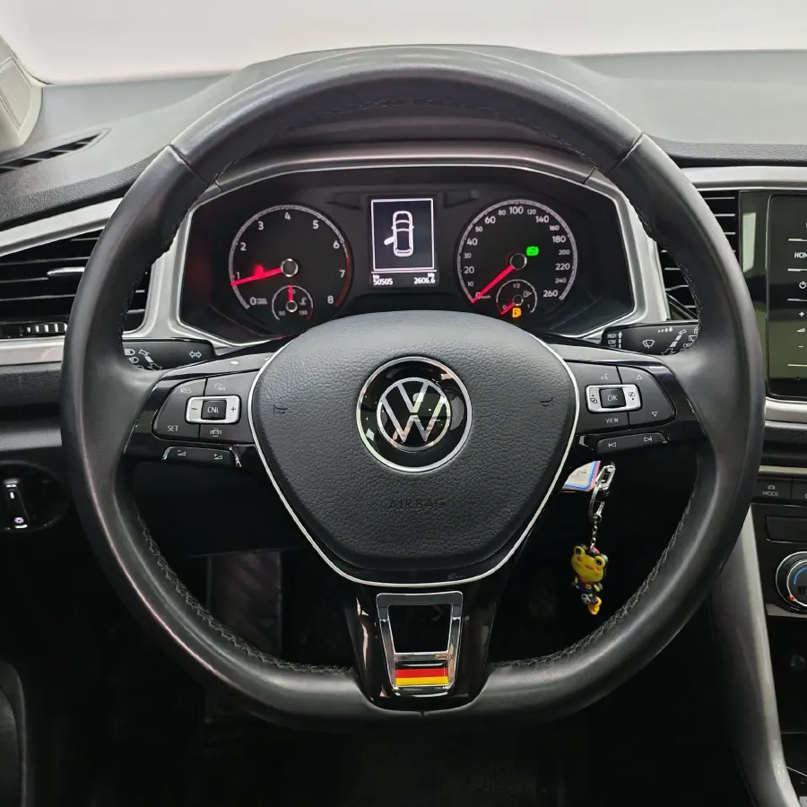 2021 Volkswagen T-Roc 1.4T 150HP L4 7DCT,autocango,china used car exporter,china ev exporter,chinese used car exporter,chinese used ev exporter