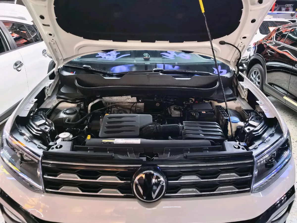 2021 Volkswagen T-Cross 1.5L 113HP L4 6AT,autocango,china used car exporter,china ev exporter,chinese used car exporter,chinese used ev exporter