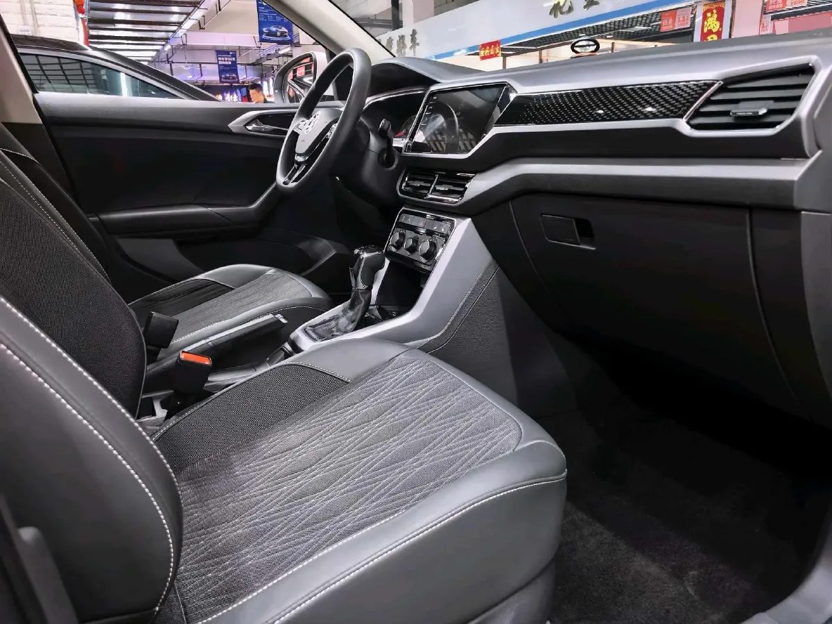 2021 Volkswagen T-Cross 1.5L 113HP L4 6AT,autocango,china used car exporter,china ev exporter,chinese used car exporter,chinese used ev exporter