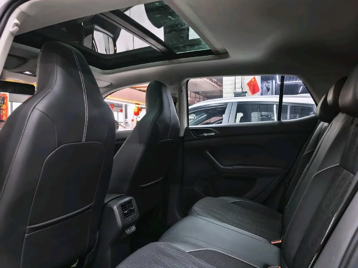 2021 Volkswagen T-Cross 1.5L 113HP L4 6AT,autocango,china used car exporter,china ev exporter,chinese used car exporter,chinese used ev exporter