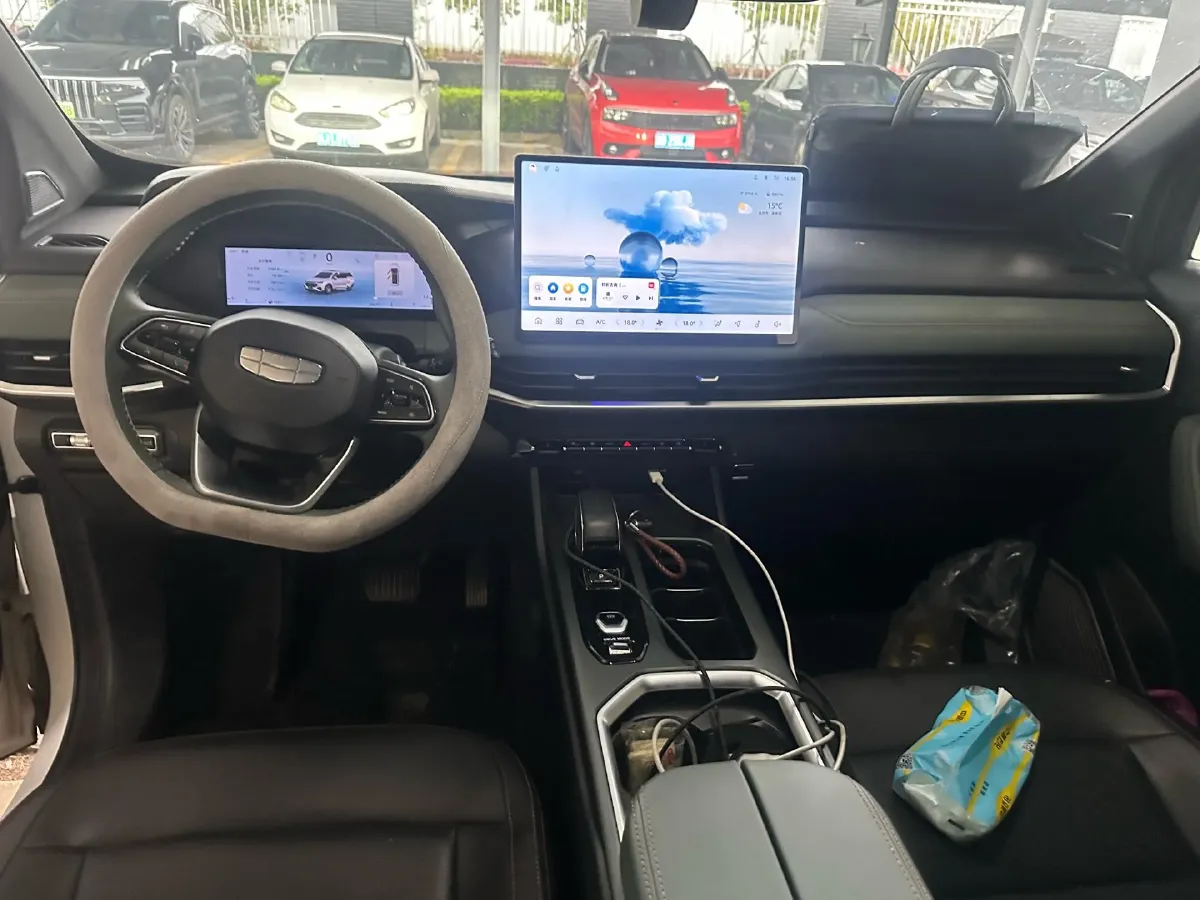 2023 Geely Okavango L 2.0T 218HP L4 7DCT,autocango,china used car exporter,china ev exporter,chinese used car exporter,chinese used ev exporter