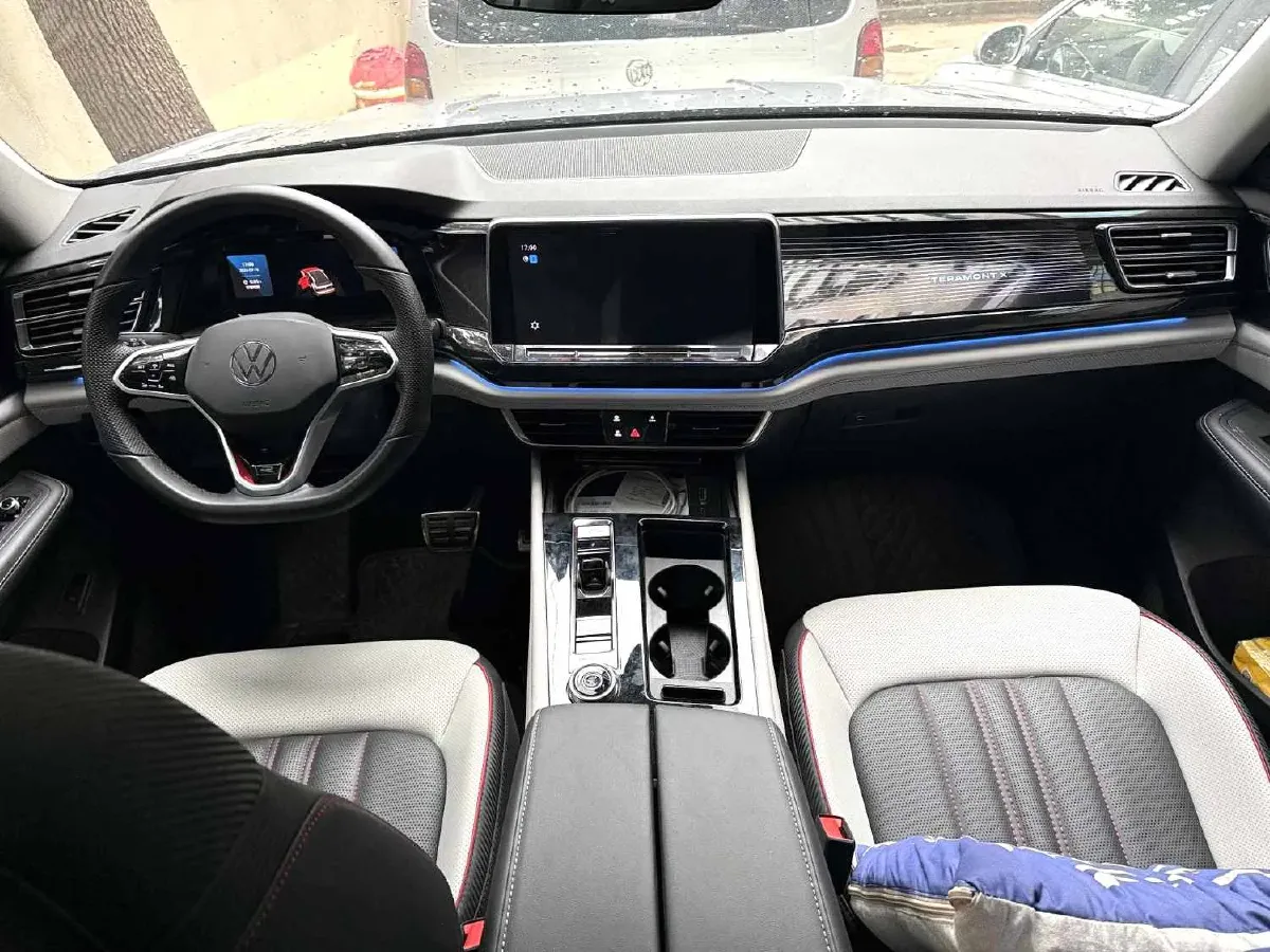 2023 Volkswagen Teramont 2.0T 220HP L4 7DCT,autocango,china used car exporter,china ev exporter,chinese used car exporter,chinese used ev exporter