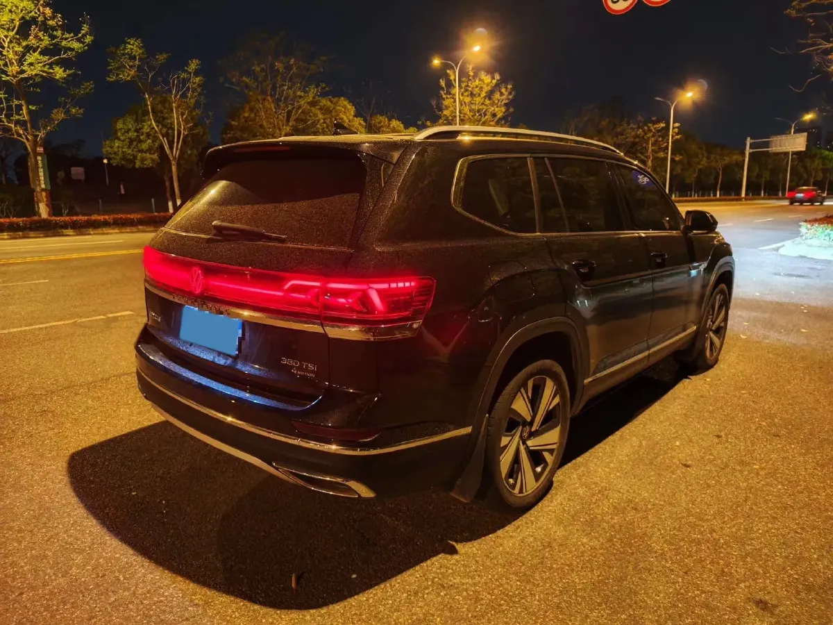 2024 Volkswagen Teramont 2.0T 220HP L4 7DCT,autocango,china used car exporter,china ev exporter,chinese used car exporter,chinese used ev exporter