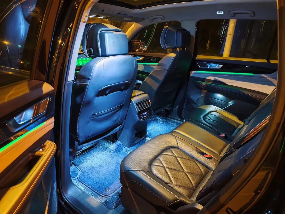 2024 Volkswagen Teramont 2.0T 220HP L4 7DCT,autocango,china used car exporter,china ev exporter,chinese used car exporter,chinese used ev exporter