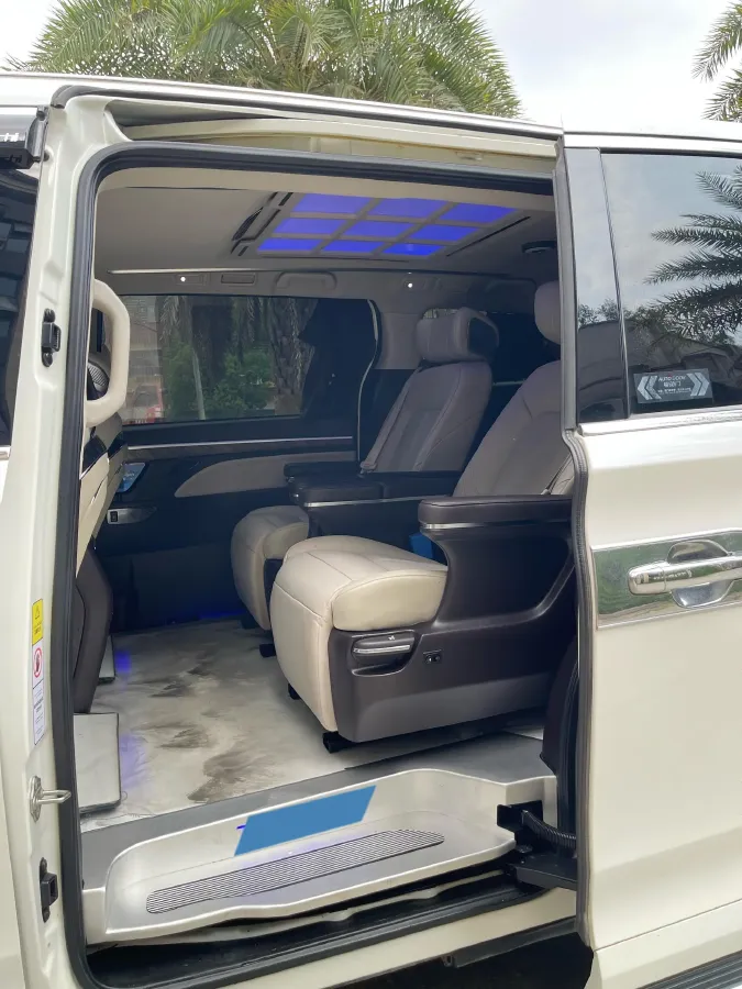 2021 GAC Trumpchi M8 2.0T 252HP L4 8AT,autocango,china used car exporter,china ev exporter,chinese used car exporter,chinese used ev exporter