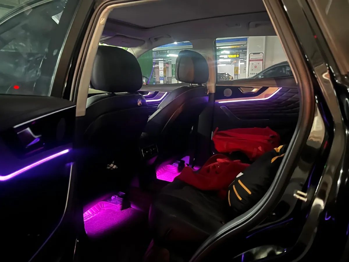 2022 HongQi HS5 2.0T 224HP L4 6AT,autocango,china used car exporter,china ev exporter,chinese used car exporter,chinese used ev exporter