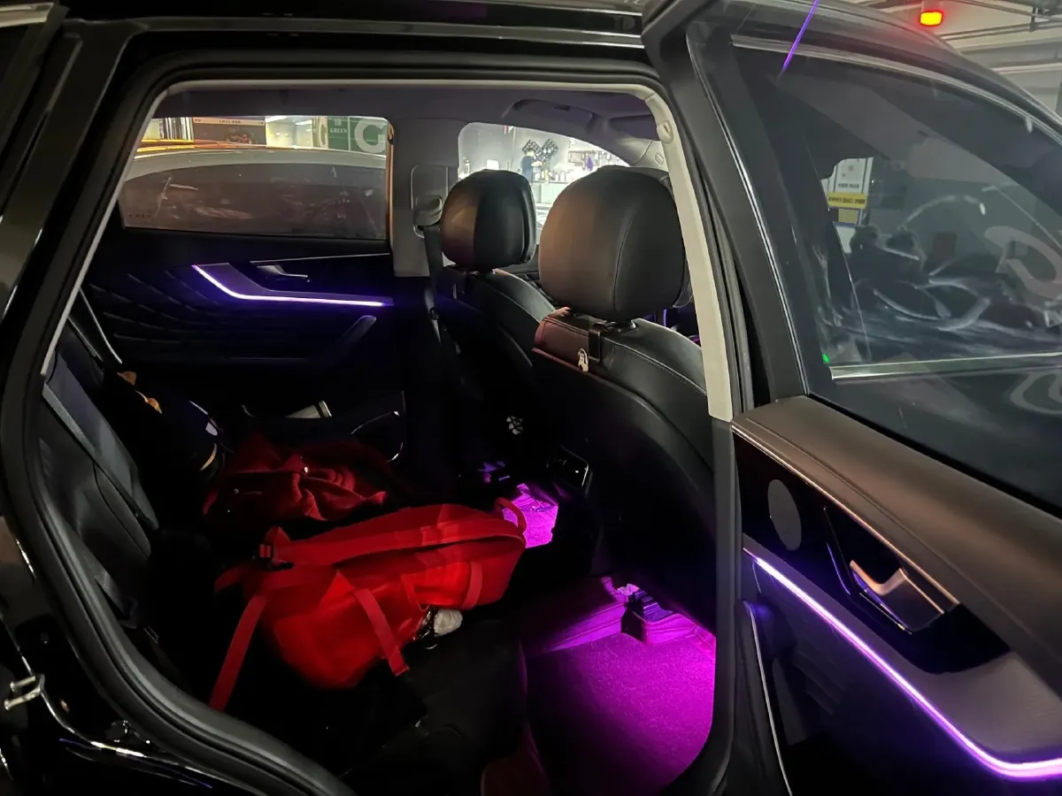 2022 HongQi HS5 2.0T 224HP L4 6AT,autocango,china used car exporter,china ev exporter,chinese used car exporter,chinese used ev exporter