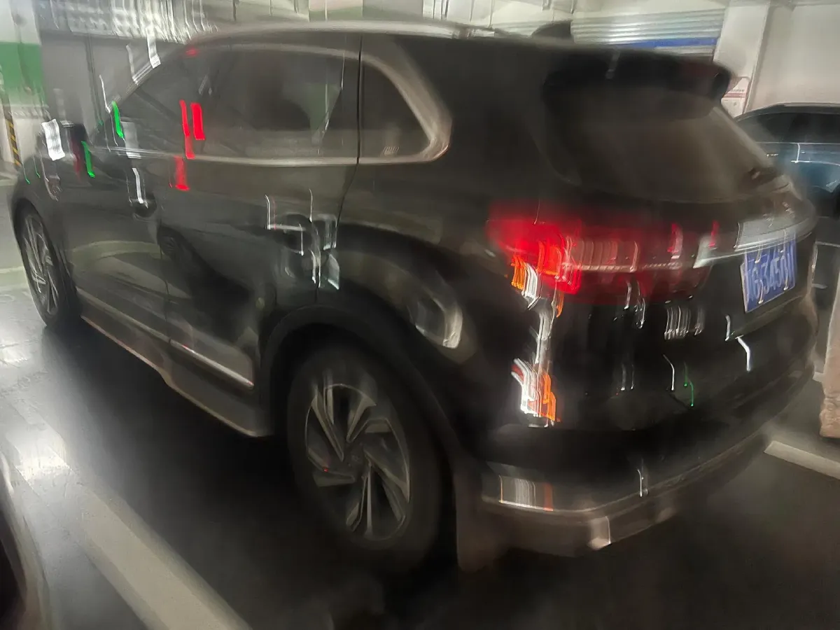 2022 HongQi HS5 2.0T 224HP L4 6AT,autocango,china used car exporter,china ev exporter,chinese used car exporter,chinese used ev exporter