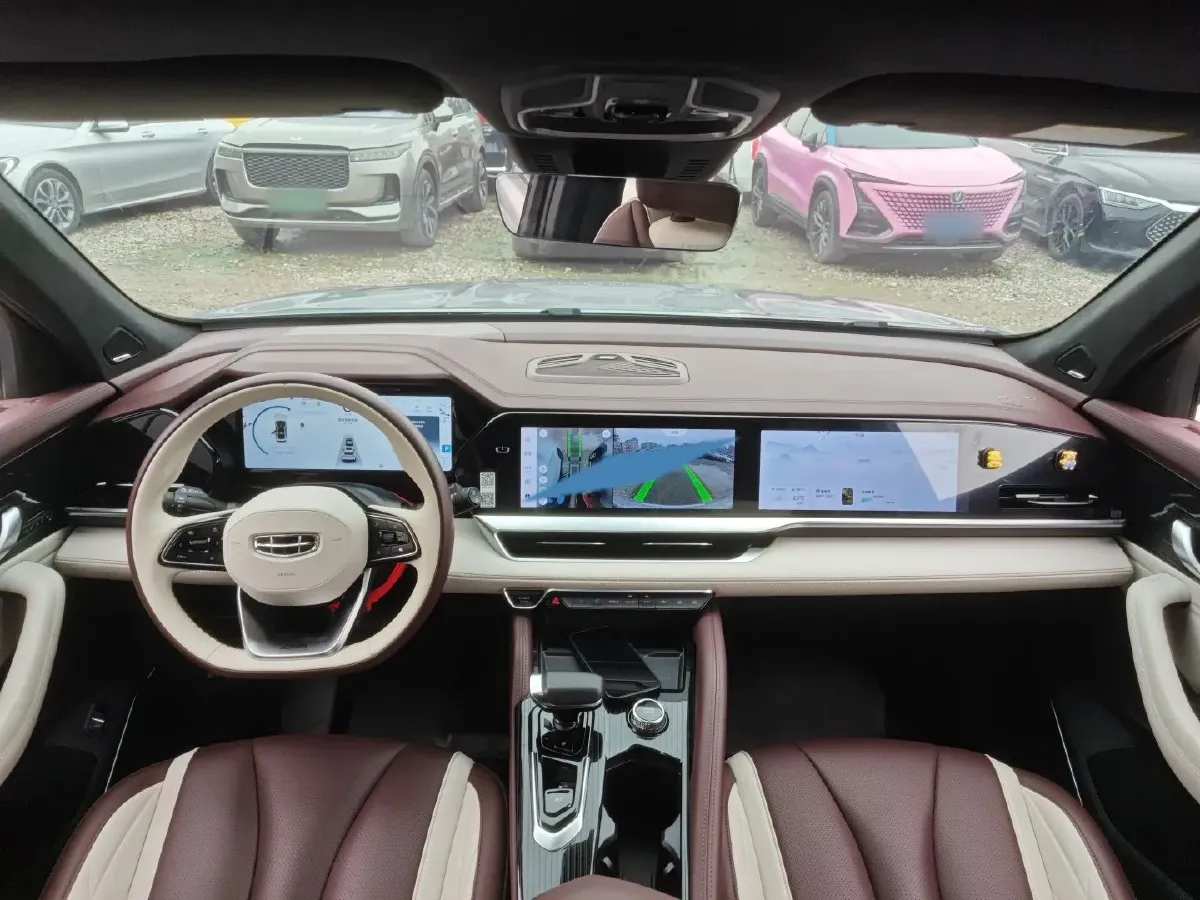 2021 Geely Monjaro 2.0T 218HP L4 7DCT,autocango,china used car exporter,china ev exporter,chinese used car exporter,chinese used ev exporter