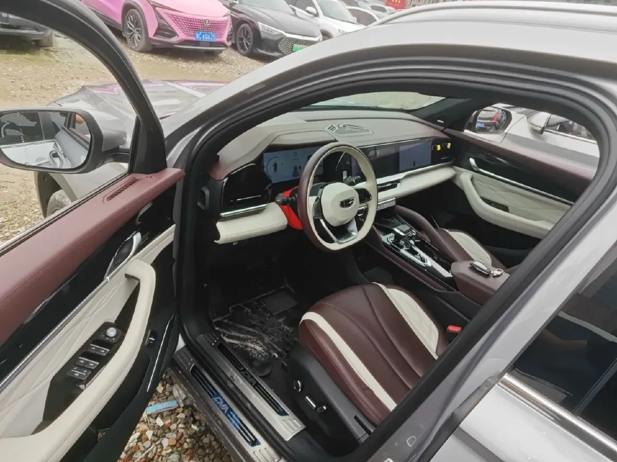 2021 Geely Monjaro 2.0T 218HP L4 7DCT,autocango,china used car exporter,china ev exporter,chinese used car exporter,chinese used ev exporter