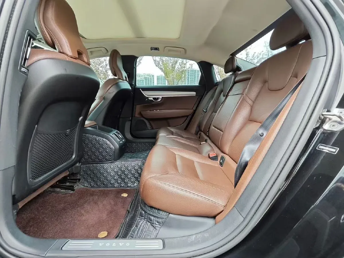 2020 Volvo S90 2.0T 254HP L4 8AT,autocango,china used car exporter,china ev exporter,chinese used car exporter,chinese used ev exporter