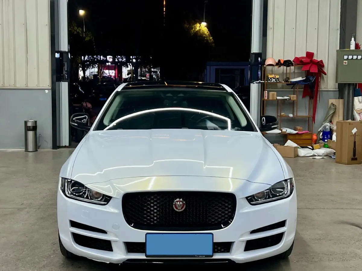 2019 Jeep Cherokee 2.0T 265HP L4 9AT,autocango,china used car exporter,china ev exporter,chinese used car exporter,chinese used ev exporter