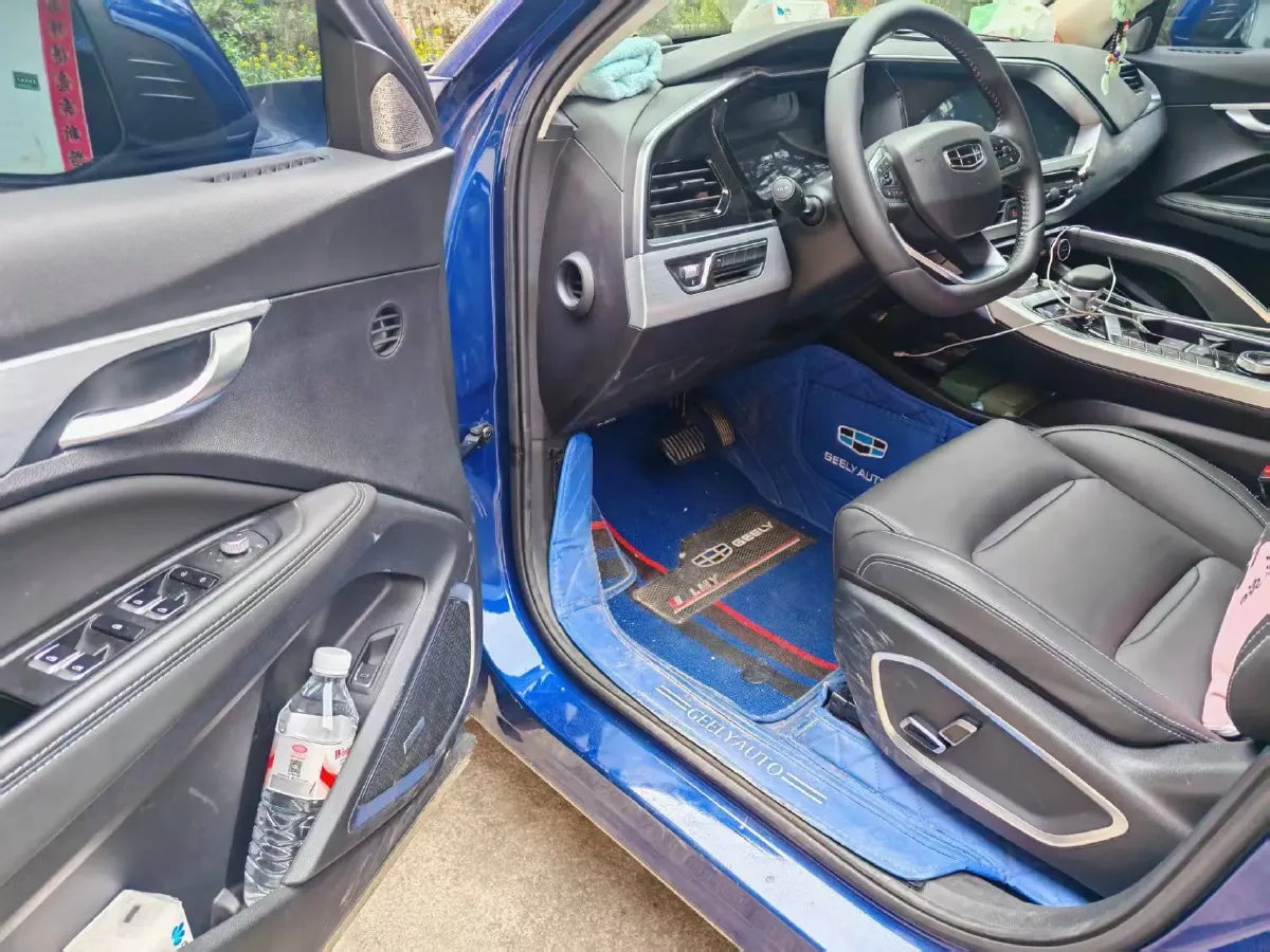 2020 Roewe RX5 1.5T 169HP L4 7DCT,autocango,china used car exporter,china ev exporter,chinese used car exporter,chinese used ev exporter