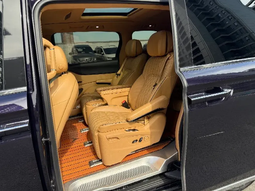 2022 Voyah Dream 1.5T 136HP L4 PHEV 25.57KWH,autocango,china used car exporter,china ev exporter,chinese used car exporter,chinese used ev exporter