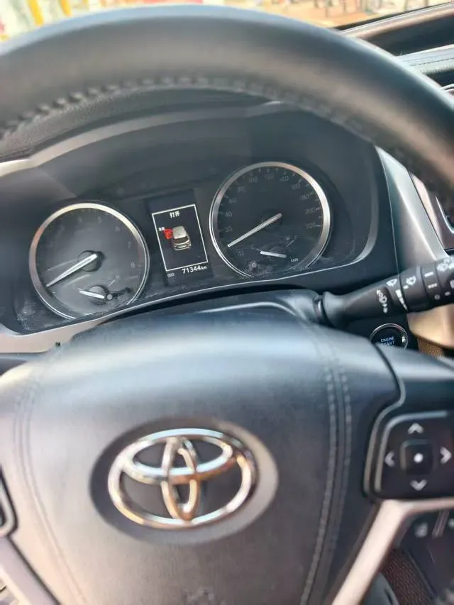 2021 Toyota Highlander 2.0T 220HP L4 6AT,autocango,china used car exporter,china ev exporter,chinese used car exporter,chinese used ev exporter