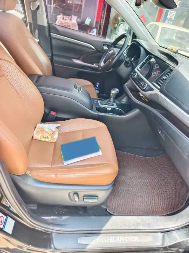 2021 Toyota Highlander 2.0T 220HP L4 6AT,autocango,china used car exporter,china ev exporter,chinese used car exporter,chinese used ev exporter