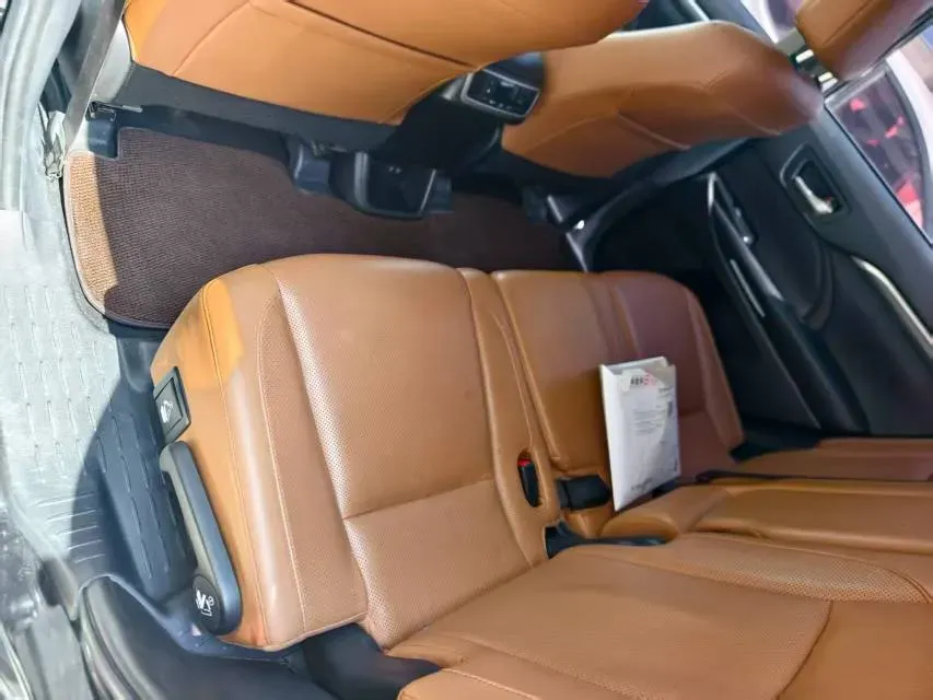 2021 Toyota Highlander 2.0T 220HP L4 6AT,autocango,china used car exporter,china ev exporter,chinese used car exporter,chinese used ev exporter