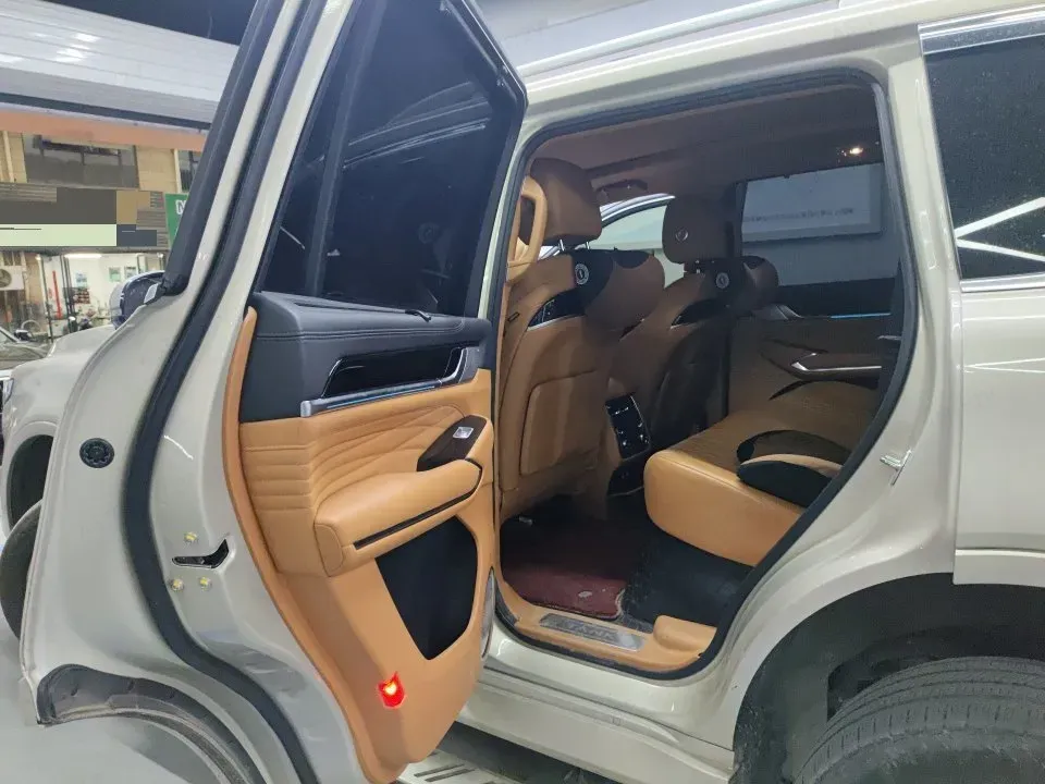 2023 Tank 500 2.0T 252HP L4 9AT PHEV 37.1KWH,autocango,china used car exporter,china ev exporter,chinese used car exporter,chinese used ev exporter