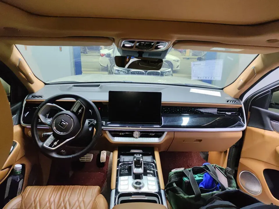 2023 Tank 500 2.0T 252HP L4 9AT PHEV 37.1KWH,autocango,china used car exporter,china ev exporter,chinese used car exporter,chinese used ev exporter