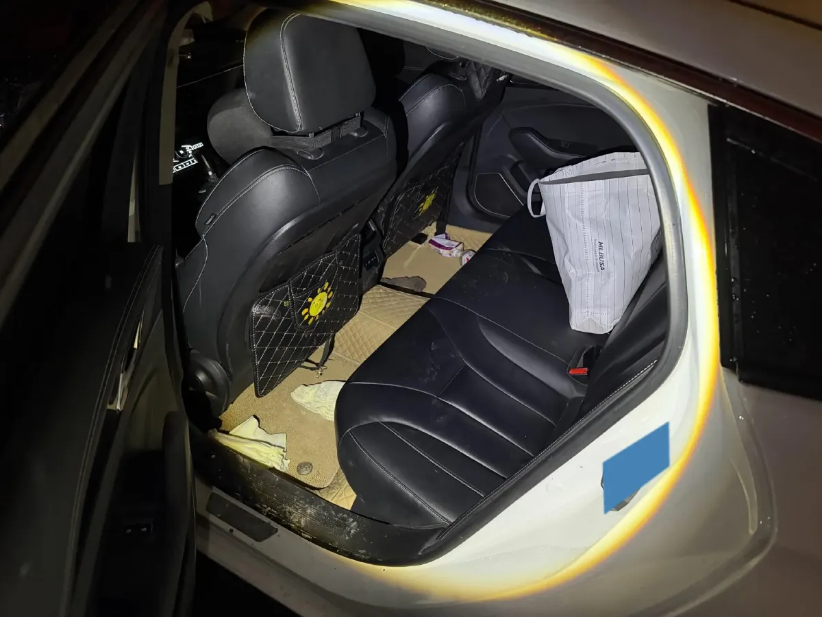 2019 HongQi H5 1.8T 180HP L4 6AT,autocango,china used car exporter,china ev exporter,chinese used car exporter,chinese used ev exporter