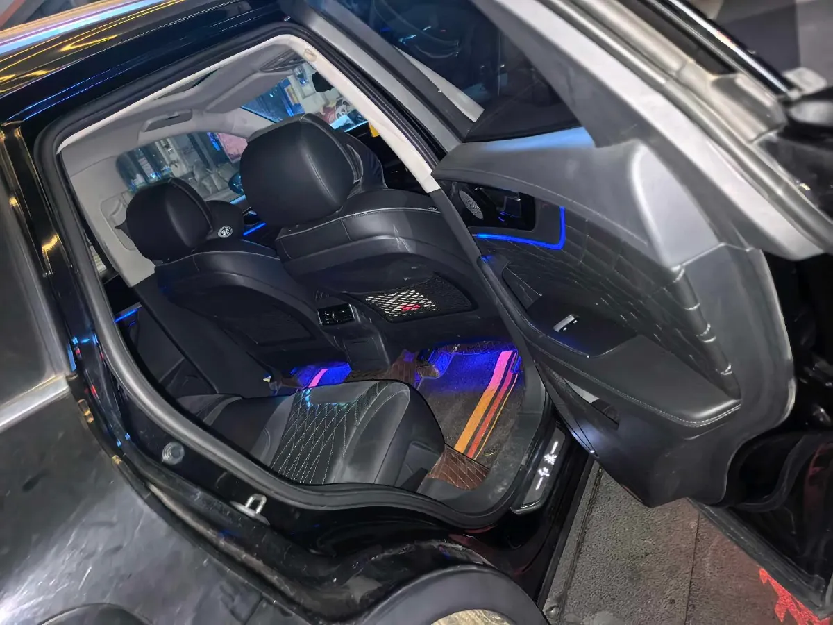 2022 HongQi HS5 2.0T 224HP L4 6AT,autocango,china used car exporter,china ev exporter,chinese used car exporter,chinese used ev exporter