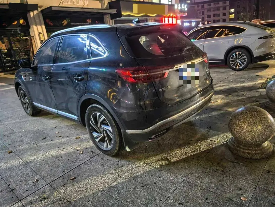 2022 HongQi HS5 2.0T 224HP L4 6AT,autocango,china used car exporter,china ev exporter,chinese used car exporter,chinese used ev exporter