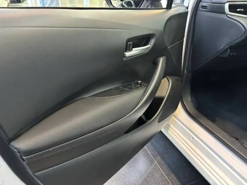 2021 Toyota Corolla 1.2T 116HP L4 CVT,autocango,china used car exporter,china ev exporter,chinese used car exporter,chinese used ev exporter