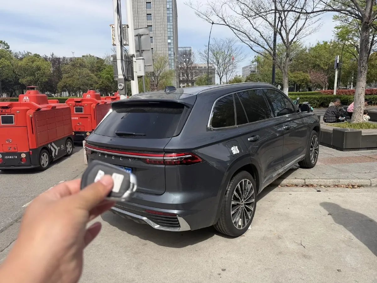 2025 Geely Monjaro 2.0T 238HP L4 8AT,autocango,china used car exporter,china ev exporter,chinese used car exporter,chinese used ev exporter