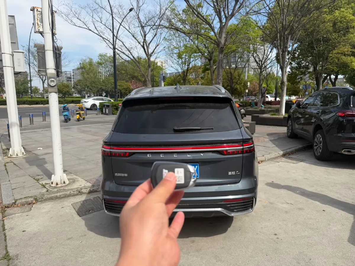 2025 Geely Monjaro 2.0T 238HP L4 8AT,autocango,china used car exporter,china ev exporter,chinese used car exporter,chinese used ev exporter