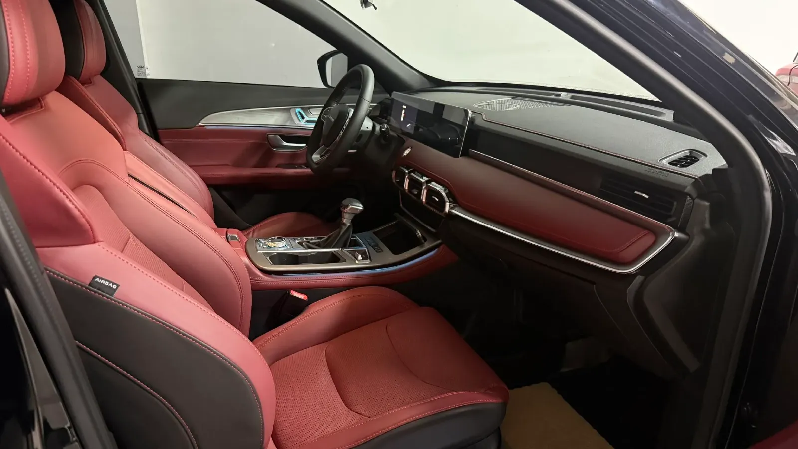 2021 Jetour X70 Plus 1.6T 197HP L4 7DCT,autocango,china used car exporter,china ev exporter,chinese used car exporter,chinese used ev exporter