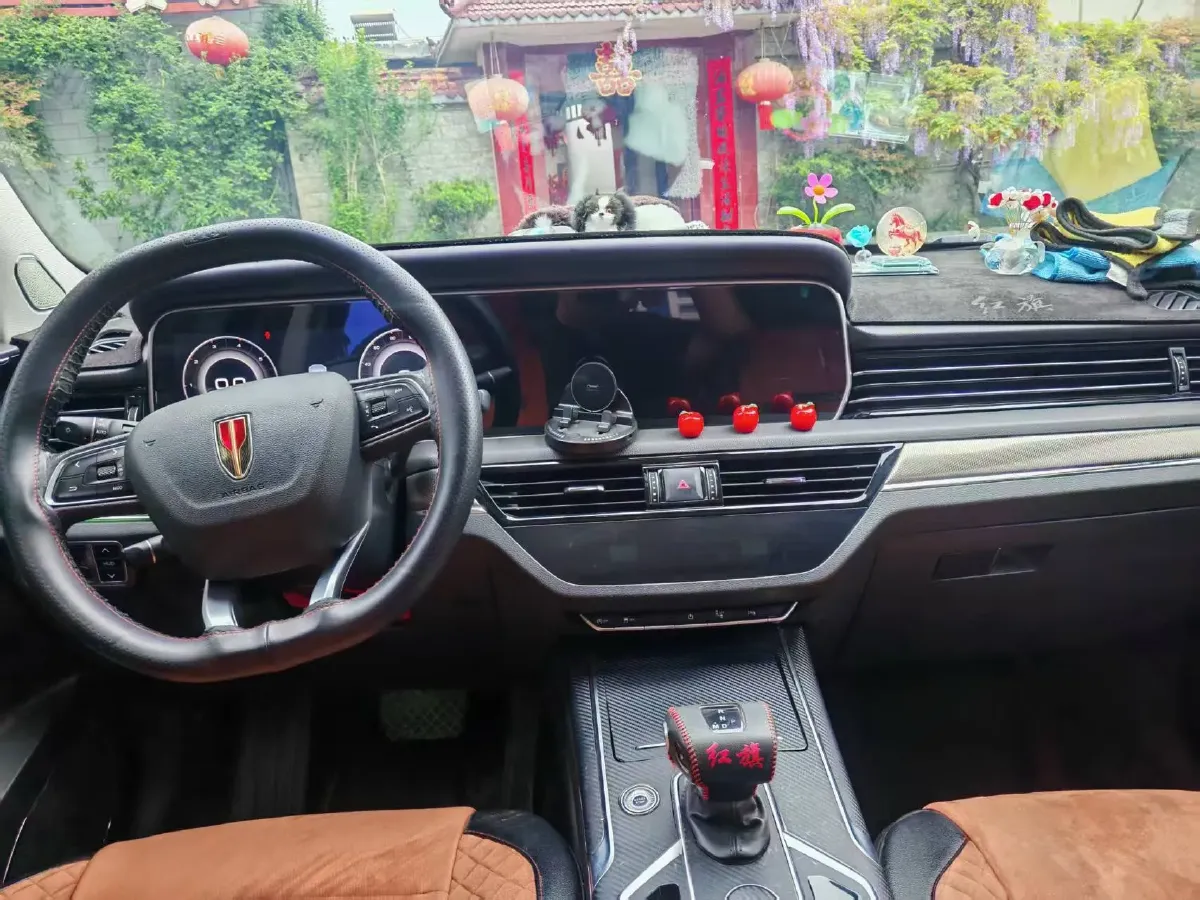 2022 HongQi HS5 2.0T 224HP L4 6AT,autocango,china used car exporter,china ev exporter,chinese used car exporter,chinese used ev exporter