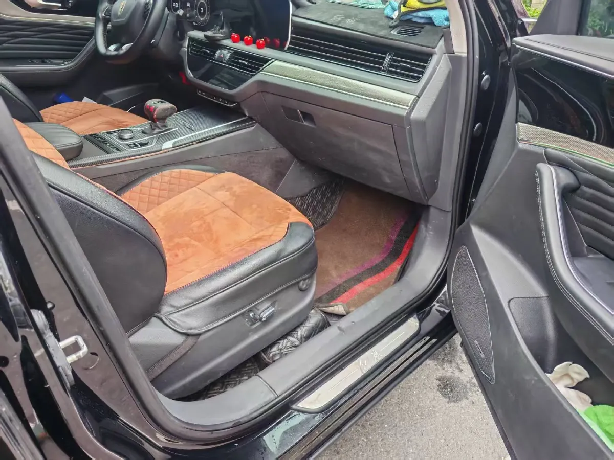 2022 HongQi HS5 2.0T 224HP L4 6AT,autocango,china used car exporter,china ev exporter,chinese used car exporter,chinese used ev exporter