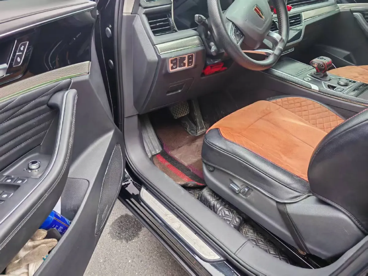 2022 HongQi HS5 2.0T 224HP L4 6AT,autocango,china used car exporter,china ev exporter,chinese used car exporter,chinese used ev exporter