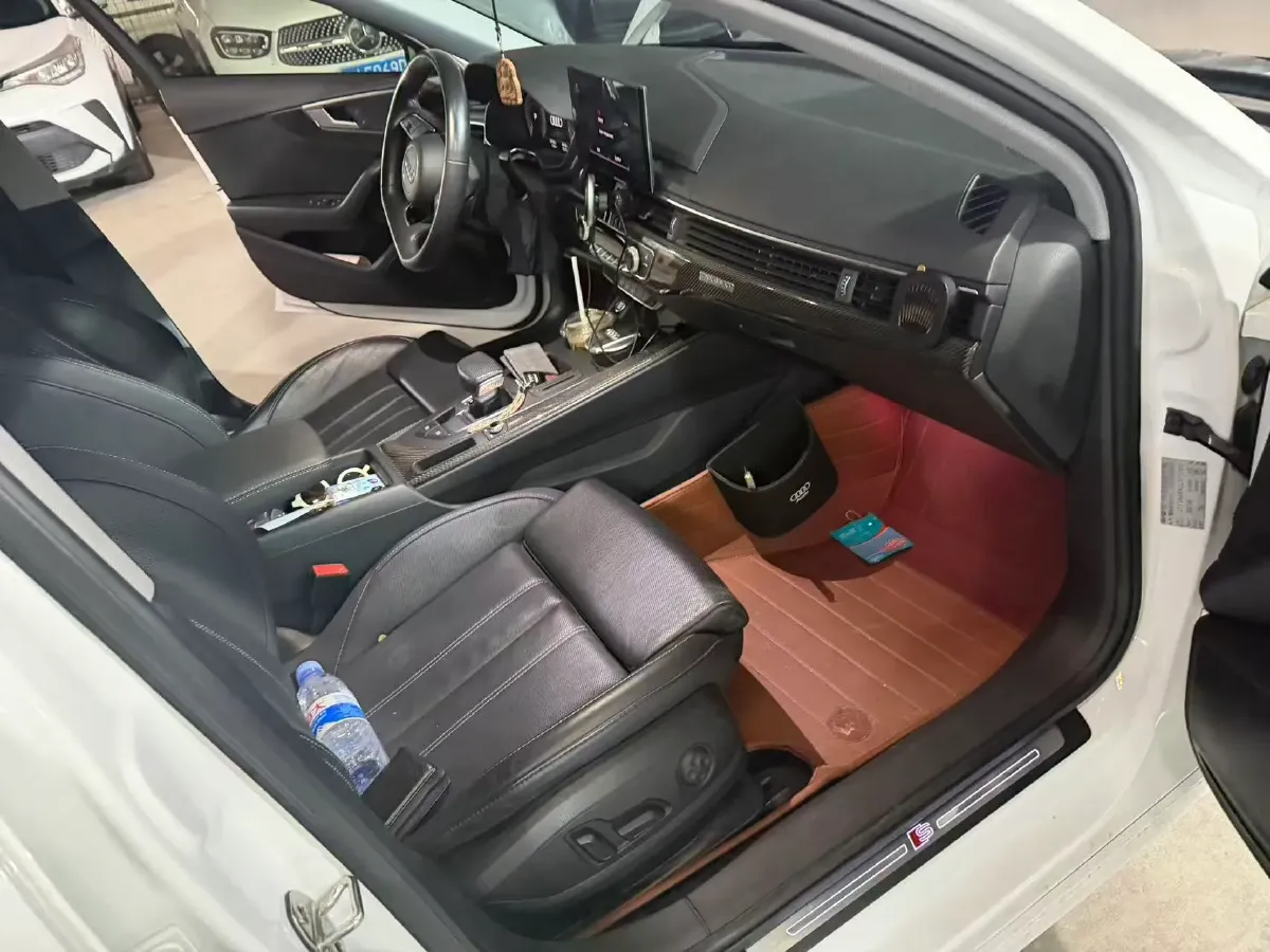 2020 Audi A4L 2.0T 190HP L4 7DCT,autocango,china used car exporter,china ev exporter,chinese used car exporter,chinese used ev exporter