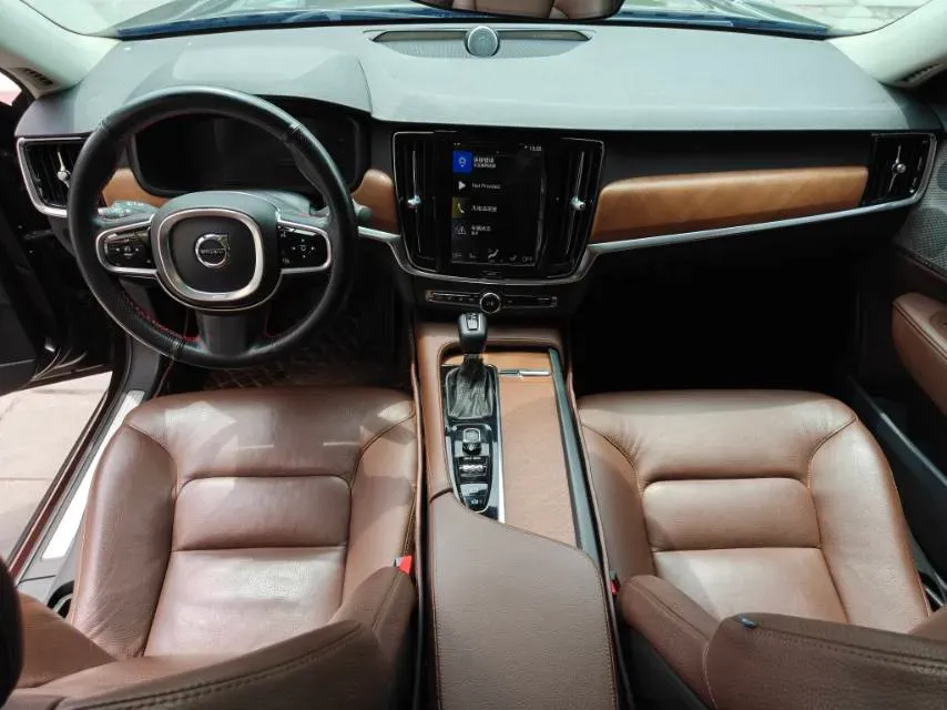 2019 Infiniti Q70 2.0T 211HP L4 7AT,autocango,china used car exporter,china ev exporter,chinese used car exporter,chinese used ev exporter