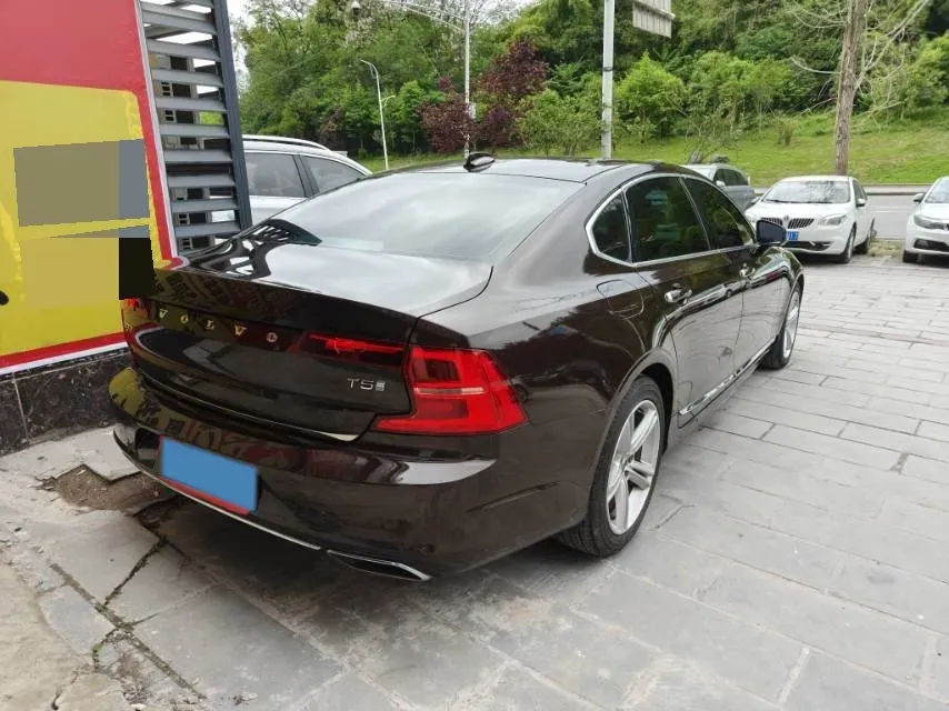 2019 Infiniti Q70 2.0T 211HP L4 7AT,autocango,china used car exporter,china ev exporter,chinese used car exporter,chinese used ev exporter