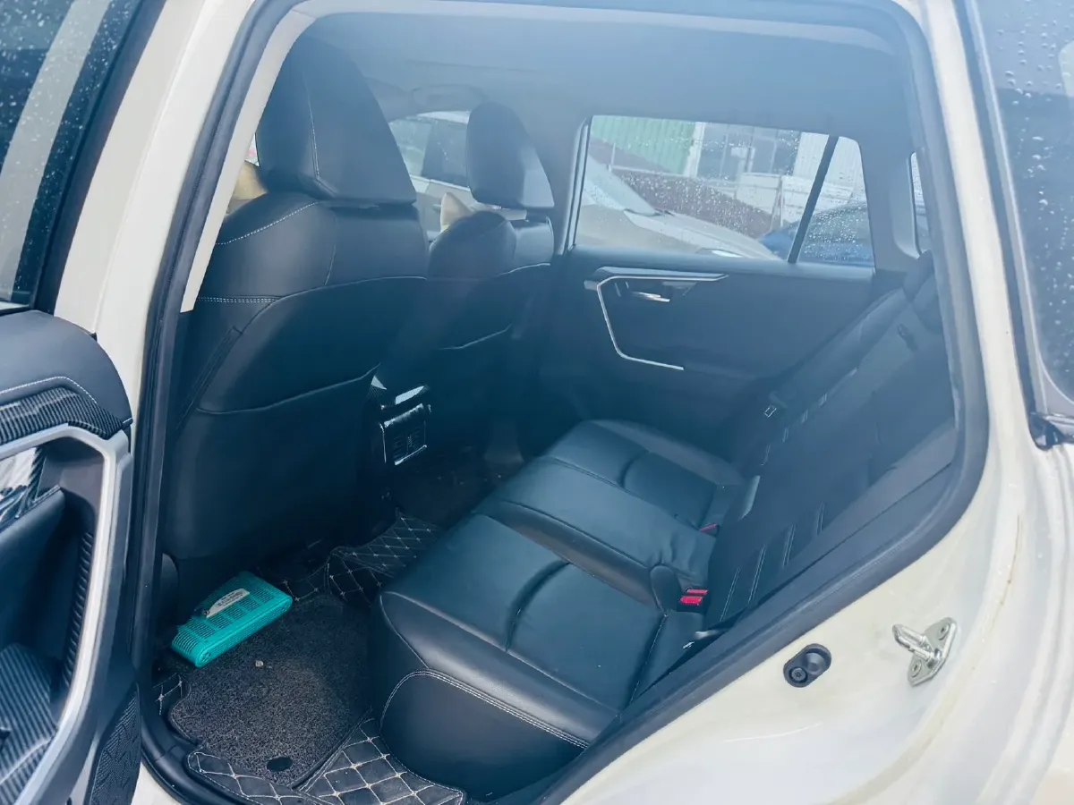 2020 Toyota RAV4 2.0L 171HP L4 CVT,autocango,china used car exporter,china ev exporter,chinese used car exporter,chinese used ev exporter